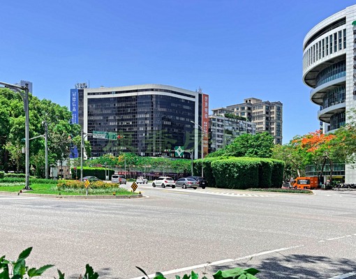 🏆忠孝敦化MRT🚩可租補仁愛圓環景觀高樓採光佳 - Image 3