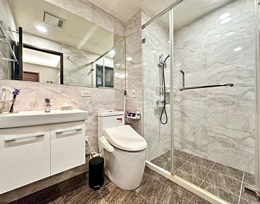 文華匯🌟精裝潢兩房🌟含平面車位🌟傢俱電全配🌟七期 - Image 9