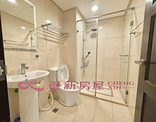 傢具齊全✨稀有可寵四房✨戶數單純✨台水電✨黃金地段✨平車另租 - Image 6