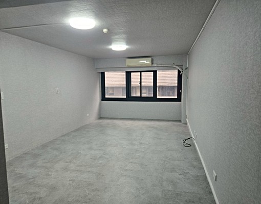友善房源~社宅包租代管西寧南路電梯套房~可租補/傢俱家電可談 - Image 2