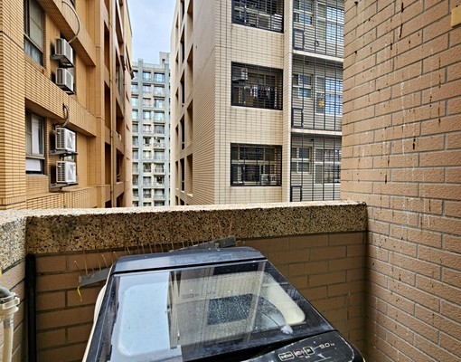 竹北租屋家樂福。1+1房陽台樓中樓。含管網路第四台 - Image 7