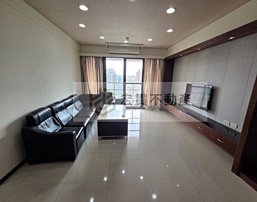 近關新車站高樓景觀視野樓層大四房附三個車位合租首選 - Image 2