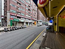 新春街新春街淡水市中心首選..