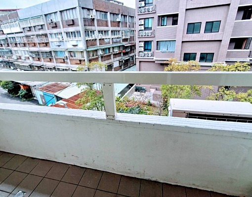 屋主自租免仲介費-桃園巿政府美套房有陽台 - Image 5