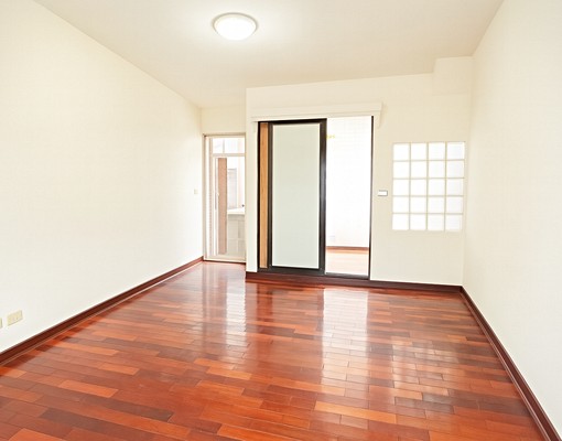 🏡【新店台北小城｜別墅社區獨立三樓套房出租】 - Image 1