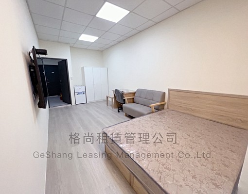 C金山街|嶄新大間獨立陽台套房|獨立台電 - Image 2