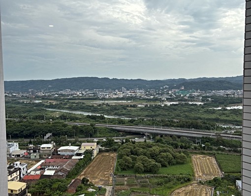 ［免仲介費］星都匯近園區工研院外棟看山景視野無敵系統櫃可養貓 - Image 2
