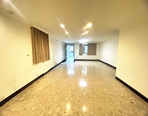 🍎免仲🍎可補🍎忠貞市場🍎稀有大地坪整棟透天🍎有店效 - Image 1