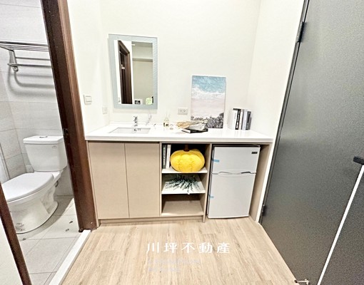 搶❗❗💫稀有可寵近全新電梯陽台套房💫衛浴開窗可雙租補 - Image 3