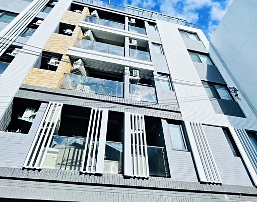 潭子火車站整棟全新🌈陽台獨洗✨雙租補✨子母車✨機車位✨電梯 - Image 1