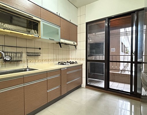 🏞️東區水鋼琴🎹嚴格🈲煙禁寵🚗汽車位&機車位 - Image 9