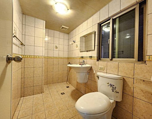 可租補|可報稅|近A8長庚商圈🐈九揚報喜|邊間採光4房 - Image 8