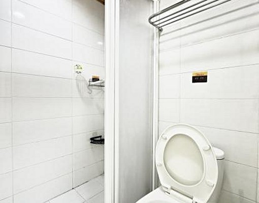 ☺️東區家具.家電齊全2房~含管+平車.可入籍.租補.可貓 - Image 9