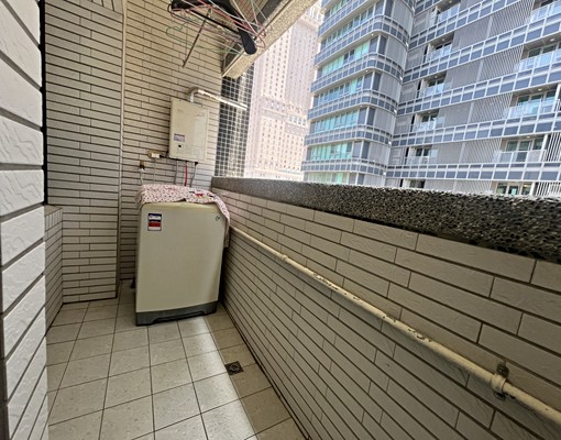 *~漢神商圈無敵視野明亮2+1房~* - Image 5