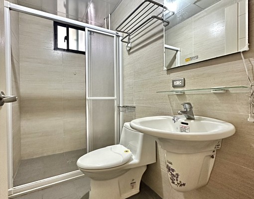 嶺東科大精科園區首選🌟可租補🌟陽台獨洗曬🌟室內機車位 - 591租屋網 - Image 6