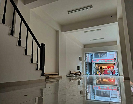 黃金一樓店面出租(非整棟) - Image 3