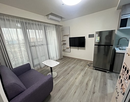 頭前國中捷運幸福站兩房車附傢俱家電 - Image 1