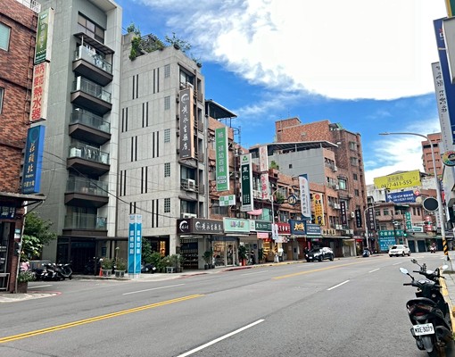 精選板橋府中捷運~便宜電梯套房~看屋要快 - Image 4