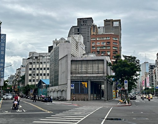 🏆【大南門冠軍團隊】雙捷運紀念堂電梯套房 - Image 7
