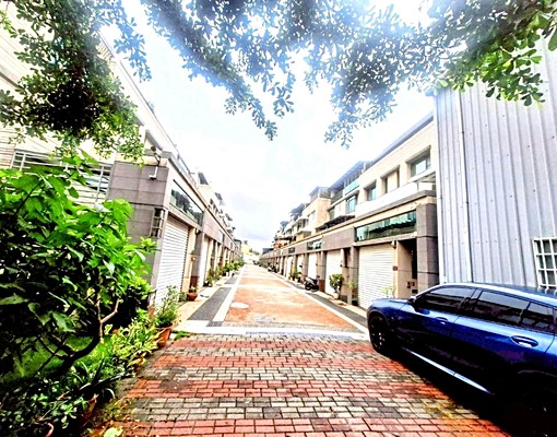 自租整層三房兩衛車位|幸福大透天 - Image 2