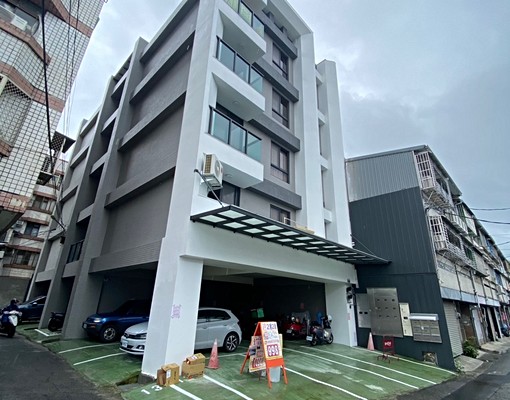 美群國小塗城夜市旁/全新電梯華厦二房二衛平車可租補/一層二戶 - Image 14