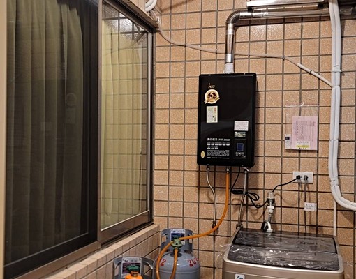 電梯三房全新裝潢附全新家具家電屋主自租免仲介費 - Image 8