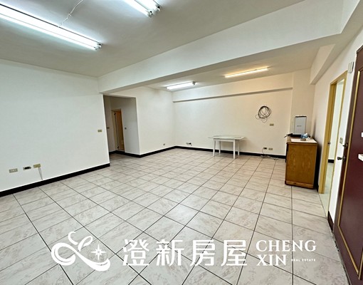 超大空間💕台水台電帳單計費💕格局方正💕採光超優 - Image 1