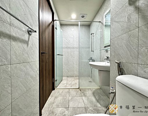 鄰近塗城商圈✨超美透天帶裝潢✨6房2廳4衛 - Image 11