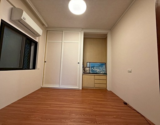 大晟一般租賃~羅東店+住~邊間店面稀有庭園大車位，全新冷氣 - Image 6