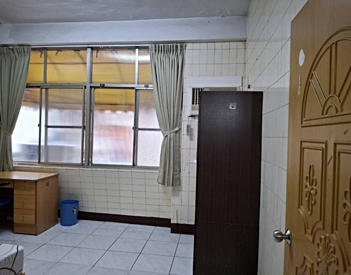 高雄醫學院雅房. - Image 8