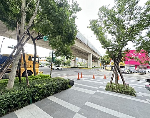 🍎太平大櫻國3-超面寬高曝光樓店加平面車位🍎 - Image 11
