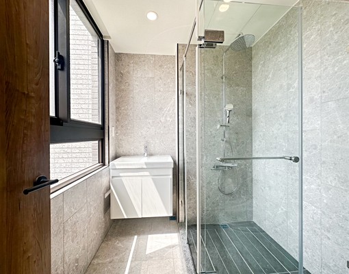 【屋主我最熟】可看可租補!新光全新質感三房平面車 - Image 6