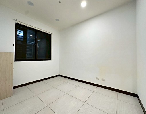 興城團隊-成大城寧靜簡約三房~有滿滿專屬大露臺 - Image 7