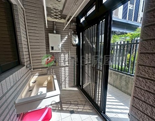 原石樸莊新春街三房車歡喜出租 - Image 4