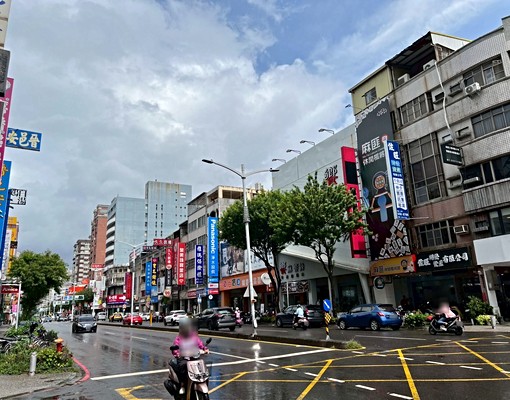 【住商RURU】(租)巨蛋商圈三角窗店面♥️ - Image 11