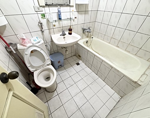 可租補🔥樓中樓挑高💖稀有五房全配✨小家庭首選✅ - Image 5