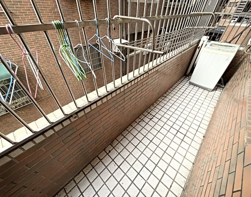 可租補🔥樓中樓挑高💖稀有五房全配✨小家庭首選✅ - Image 9