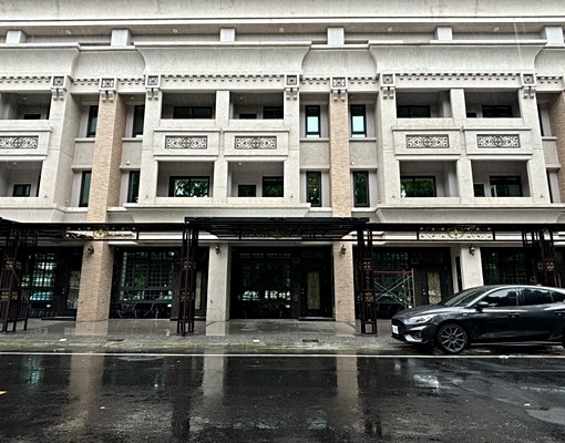 內埔光明街全新可寵豪華透天 - Image 1