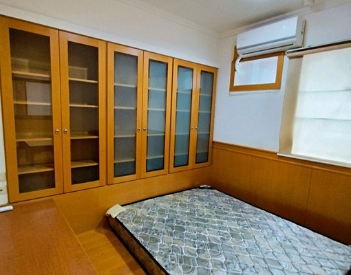 可租補~近巨城旁冷氣兩房~附家具 - Image 6