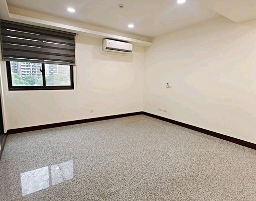 出價就談🍎/中路特區主建約50坪大三房車/家具可談 - Image 7