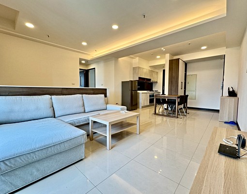 興大苑視野三面採光通風裝潢2+1房平車含管 - Image 2