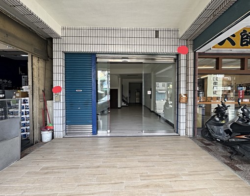 🍎巨蛋商圈|【整棟透天店面全新整理】新庄仔路 - Image 2