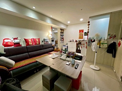 專任八里新世界4室+車位.屋況新..步行就可到渡船口