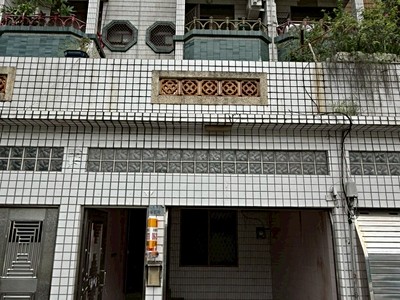 高雄三民陽明明亮採光傳統透天車墅