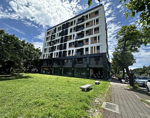 永慶林娟美崙縣府對面有陽台大套房(可申請租補) - Image 4