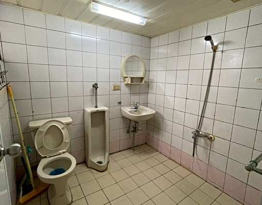 🌸免仲💥中興凱旋門💥大里3+1房💥台水台電💥可租補 - Image 6