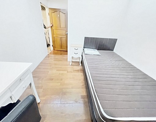近捷運港墘【超值租案】採光優★女性專屬★411巷商圈 - Image 3