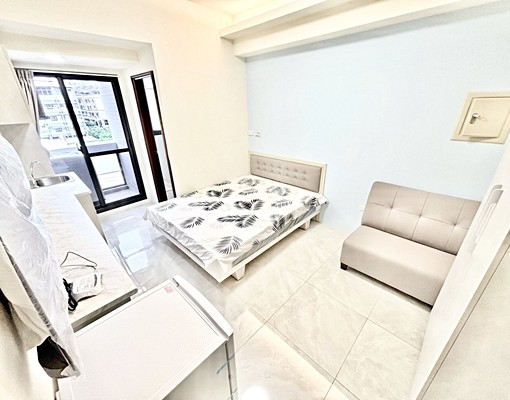 嶺東精科💕可雙租補✅室內機車✨超新屋況✨陽台獨洗✨流理臺 - Image 1