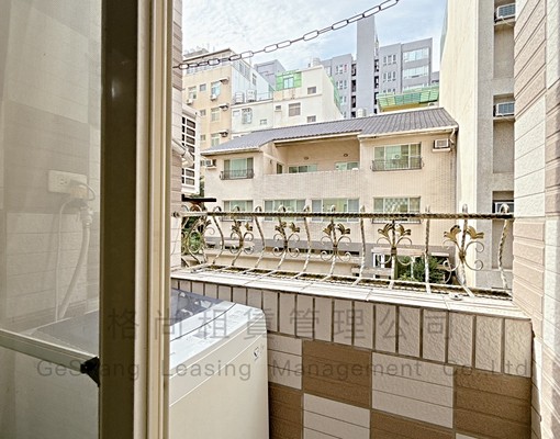 C竹科-電梯獨立洗曬寬敞套房-室內機車位 - Image 9