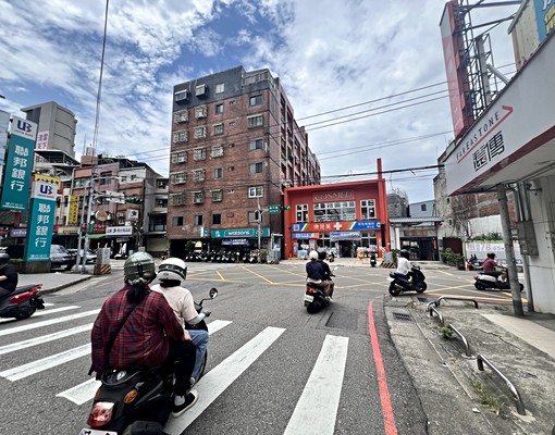 近中壢車站~二樓對外窗套房 - Image 3